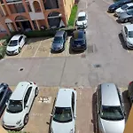 T2 Alhambra Avec Piscine A 800 M Richelieu Et 300m Ile Des Loisirs Apartament