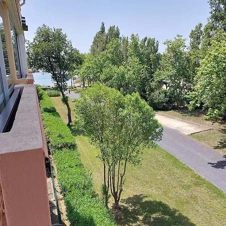 T2 Alhambra Avec Piscine A 800 M Richelieu Et 300m Ile Des Loisirs 아그