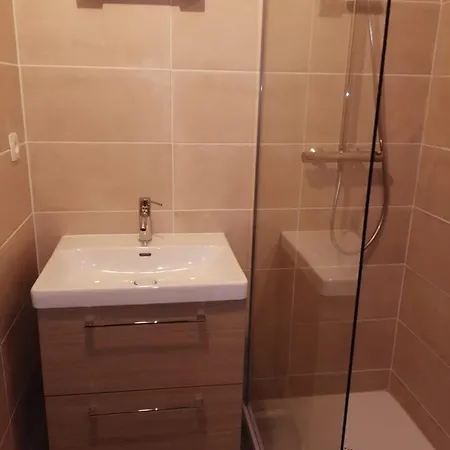 아파트 T2 Alhambra Avec Piscine A 800 M Richelieu Et 300m Ile Des Loisirs