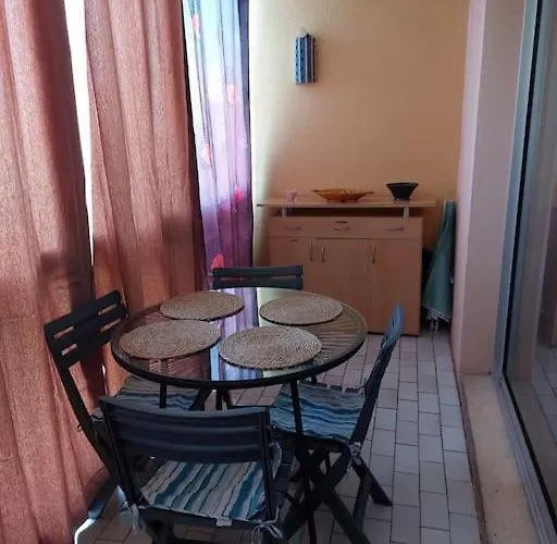 Apartment T2 Alhambra Avec Piscine A 800 M Richelieu Et 300m Ile Des Loisirs